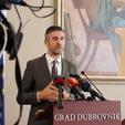 Porezna politika Vlade bila je u potpunosti usmjerena prema rasterećenju građana i gospodarstva, naročito prema povećanju primanja građana te i mi želimo s takvim stavom ići prema našim građanima - rekao je gradonačelnik Franković