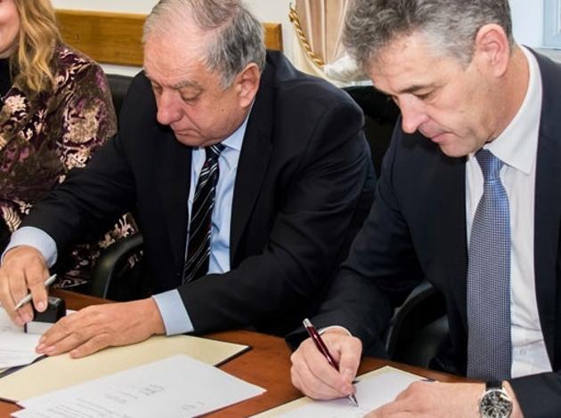 Potpisivanje ugovora za školu u Hreljinu