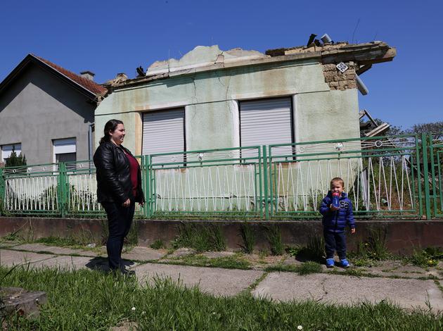 Derutne kuće u općini Petlovac