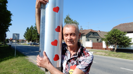 Željko Lukić i crvena srca u Borovu