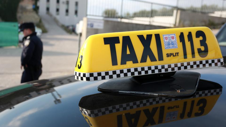 taksi split