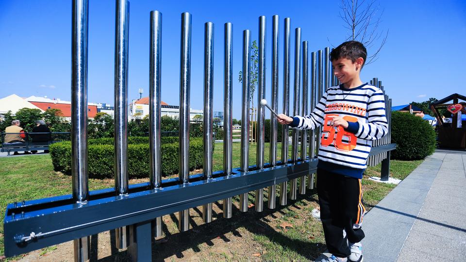 Glazbena ograda u Vukovaru