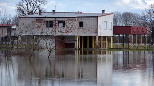 Poplavljen sportsko-rekreakcijski centar Poloj
