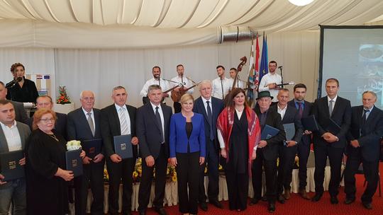 Svečano je proslavljen dan Vukovarsko-srijemske županije u Iloku