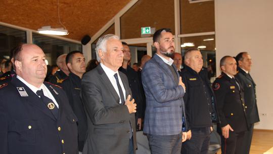 Župan Dobroslavić pohvalio je rad svih vatrogasnih društava koja su dio Zajednice te zahvalio vatrogascima na njihovoj hrabrosti i požrtvovnosti