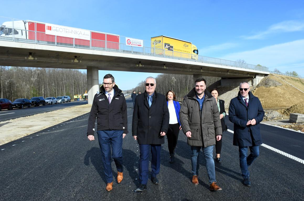 Radovi na gradilištu autoceste Sisak – Lekenik u završnoj su fazi