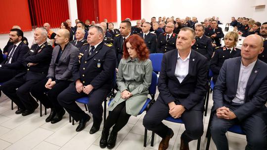 VATROGASNA ZAJEDNICA Osječko-baranjske županije dodijelila je priznanja i odlikovanja zaslužnim pojedincima i institucijama