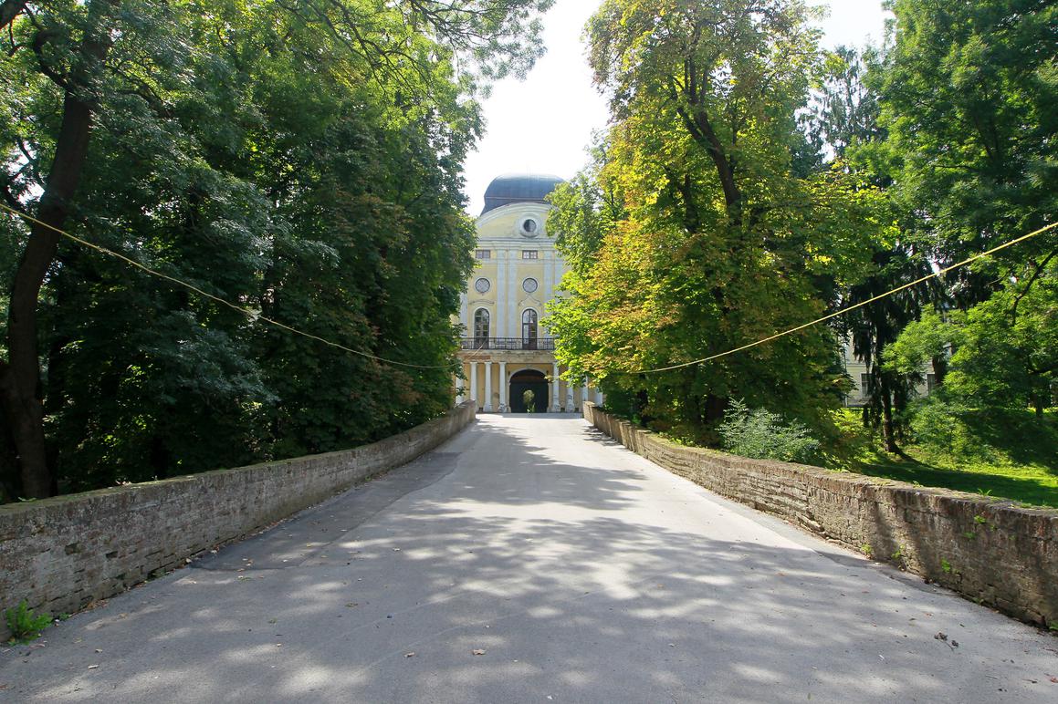 Uz pomoć EU fonda kreće obnova dvorca Pejačević i gradskog parka u Virovitici