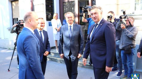 Gradonačelnik Mišel Jakšić, dožupan Ratko Ljubić i župan Darko Koren s premijerom Andrejom Plenkovićem prošli tjedan