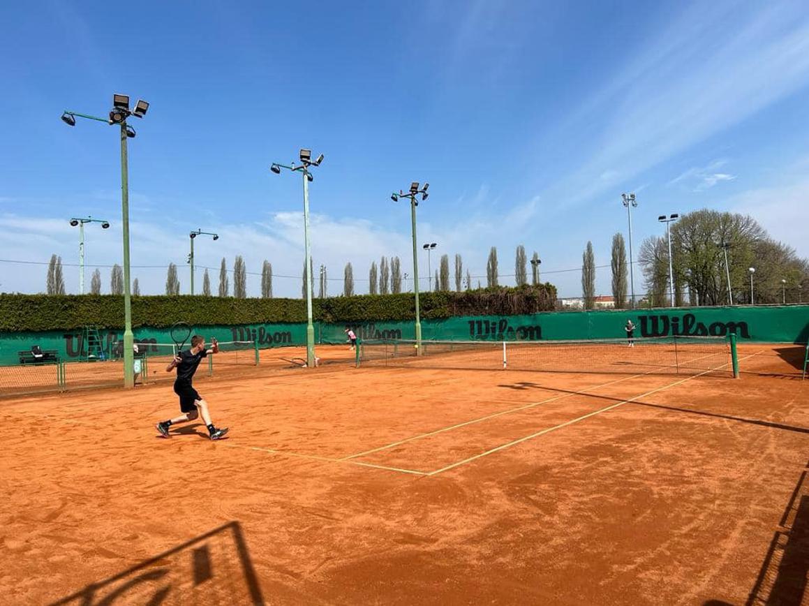 Više od 200 tenisača iz 20 europskih država u Vinkovcima