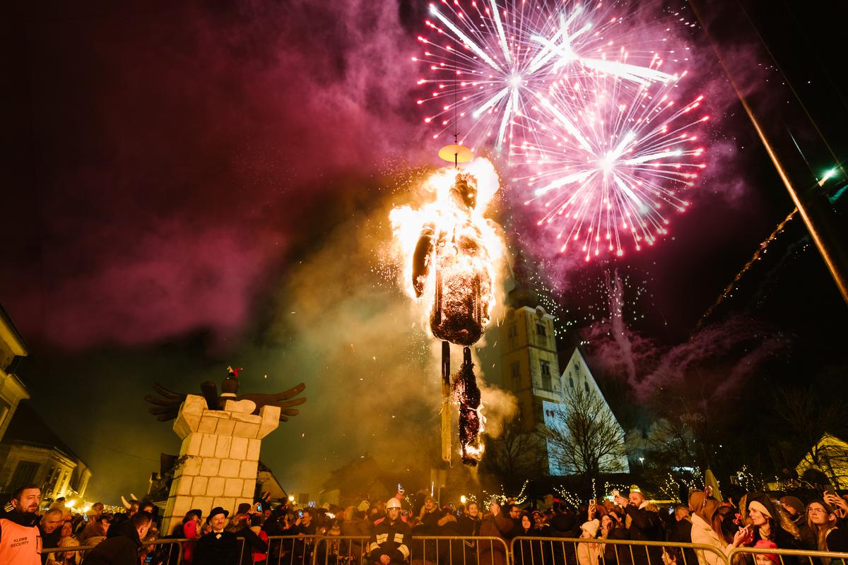 Princ je spaljen za sve loše u protekloj godini