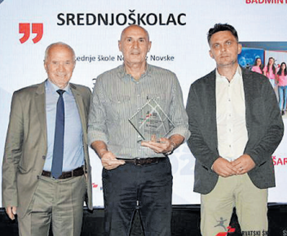 Nagrada HOO-a profesoru Josipu Šimunoviću, a nagrađen je i ŠSD “Srednjoškolac” iz Novske