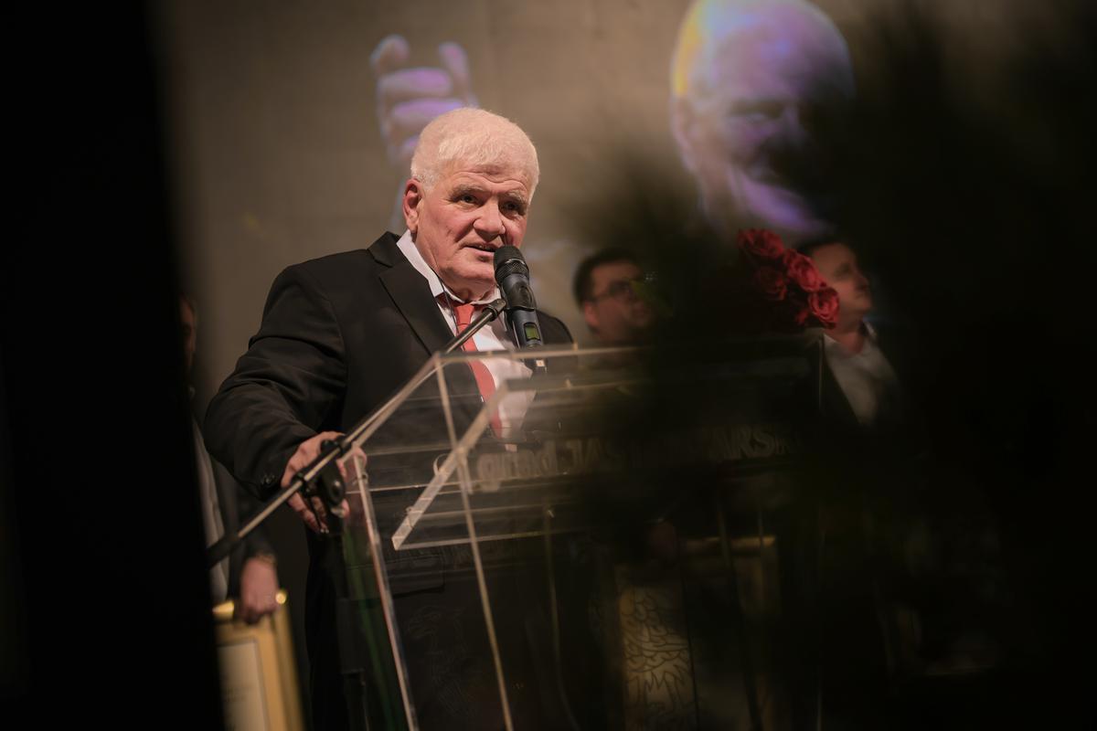 SVEČANA SJEDNICA protekla je u znaku dodjele Oscara ljudima koji u ulogama svoga života nisu zaslužili ništa manje