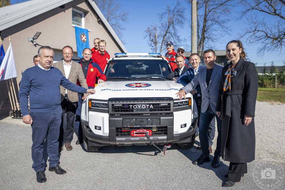 HGSS Stanica Samobor dobila novo terensko vozilo za spašavanja