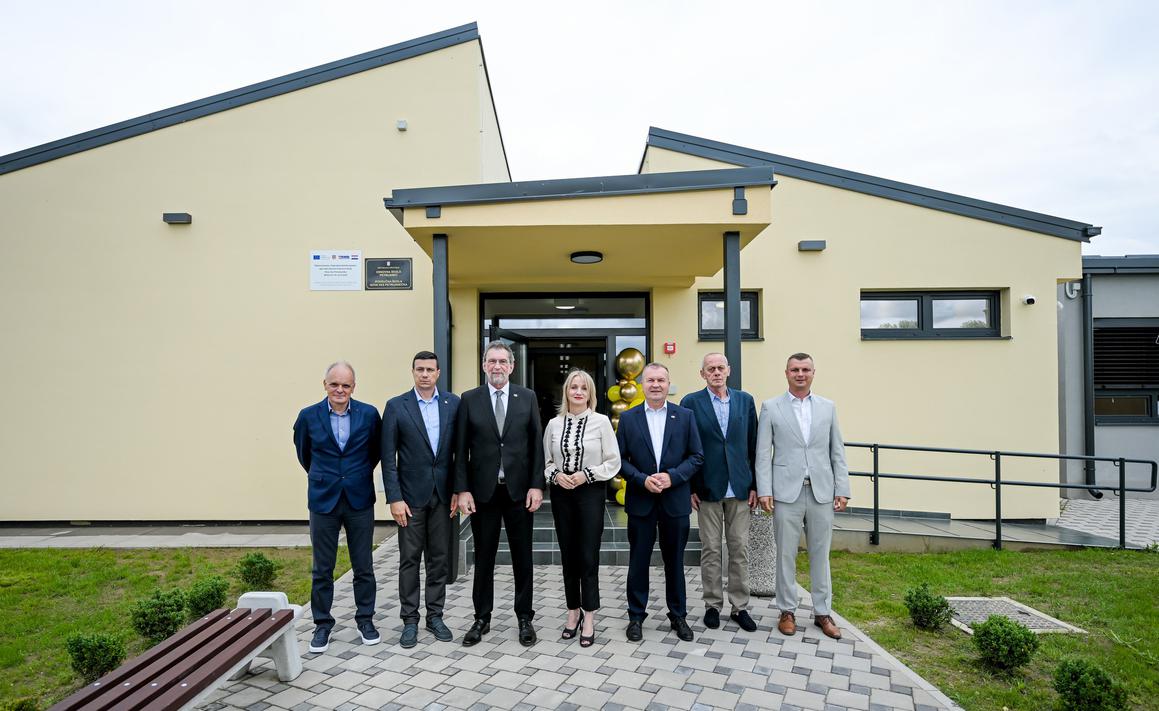 Prvi u Hrvatskoj osigurali uvjete da sve škole rade u jednoj smjeni
