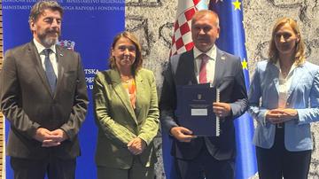 storyeditor/2026-09-16/Uruenje_ugovora_6-b.jpg