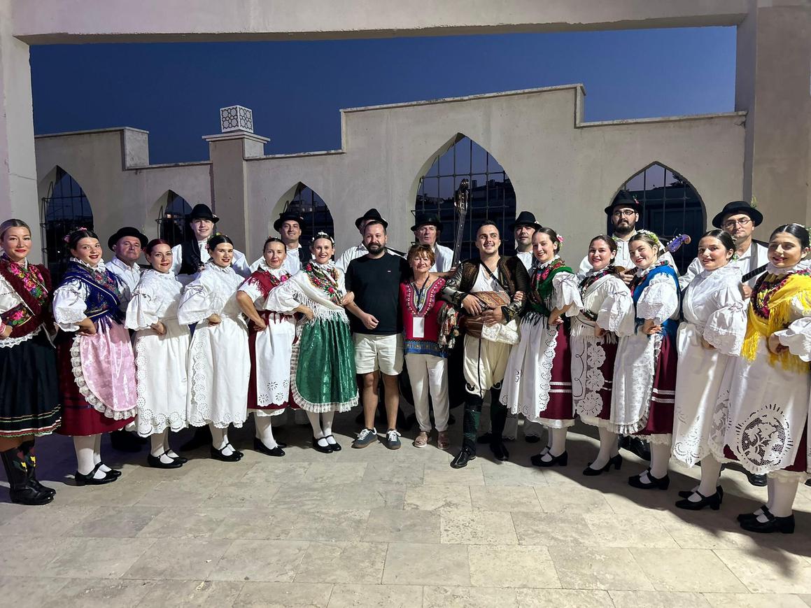 Folklorni ansambl s međunarodnim priznanjima traži nove članove