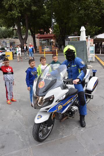 Pulski trg pretvoren u info punkt: Djeca i ostali građani sudjelovali u promicanju sigurnosti u prometu