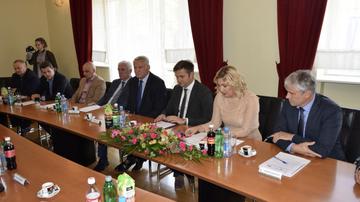 Potpisivanje ugovora u Pleternici