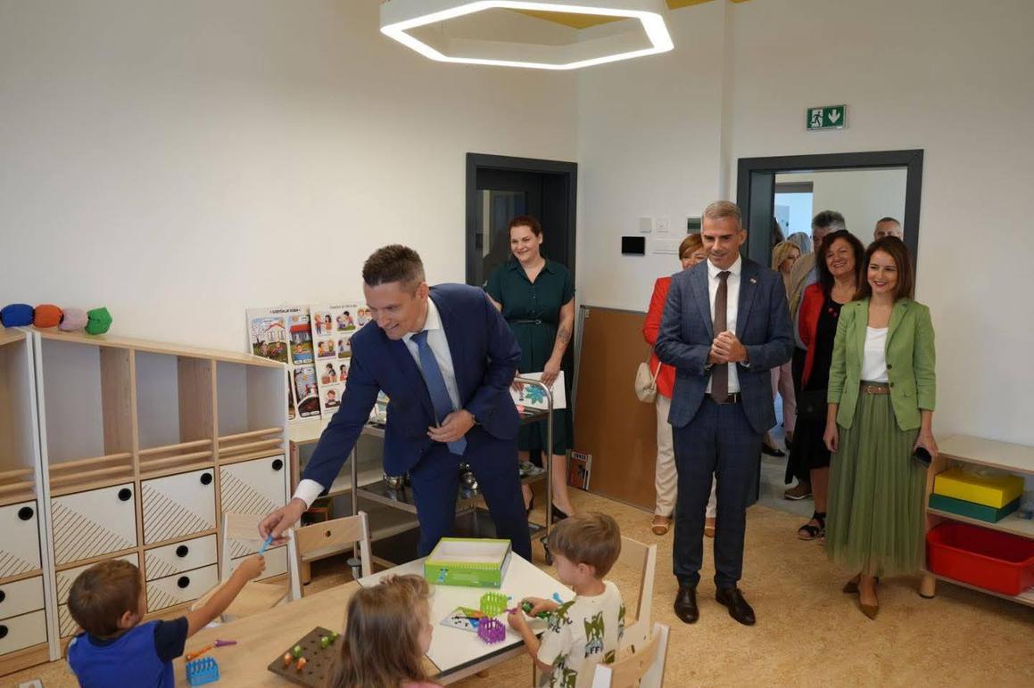 Nakon otvorenja dvaju vrtića predškola počela i u Svinjičkom