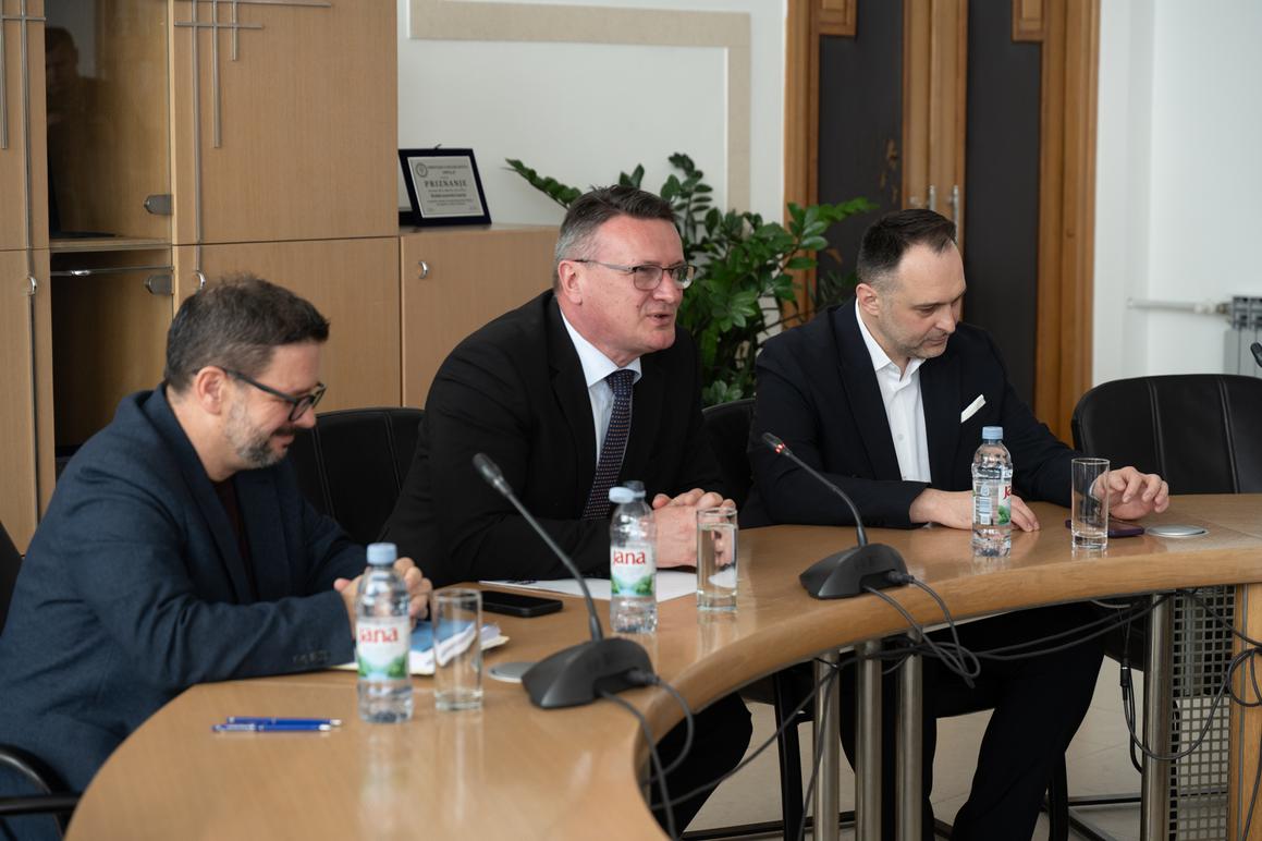 Sufinanciranjem kamate stambenih kredita mlade potiču na ostanak