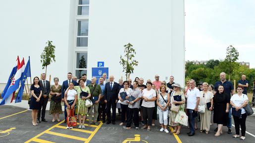 storyeditor/2025-07-24/sisak_a_slager_nikola_cutuk_pixsell_PXL_240725_135892637.jpg