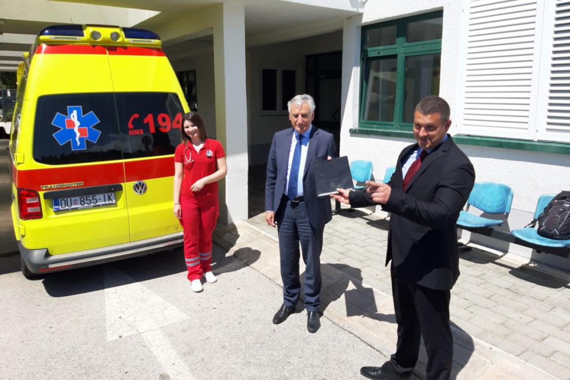 Županija Zavodu za hitnu medicinu osigurala 425.000 kn za novo vozilo
