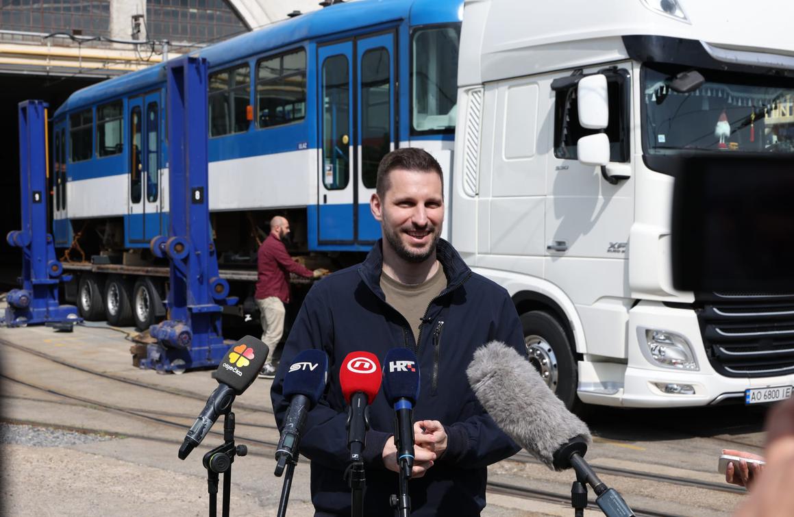 Dva tramvaja otišla za ukrajinski Žitomir, u sklopu donacije poslat će još četiri