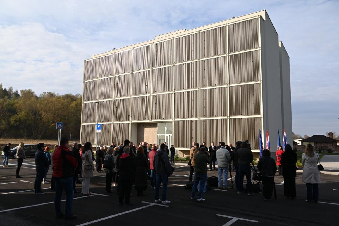 U Glini i Topuskom useljeno sedam novih višestambenih zgrada