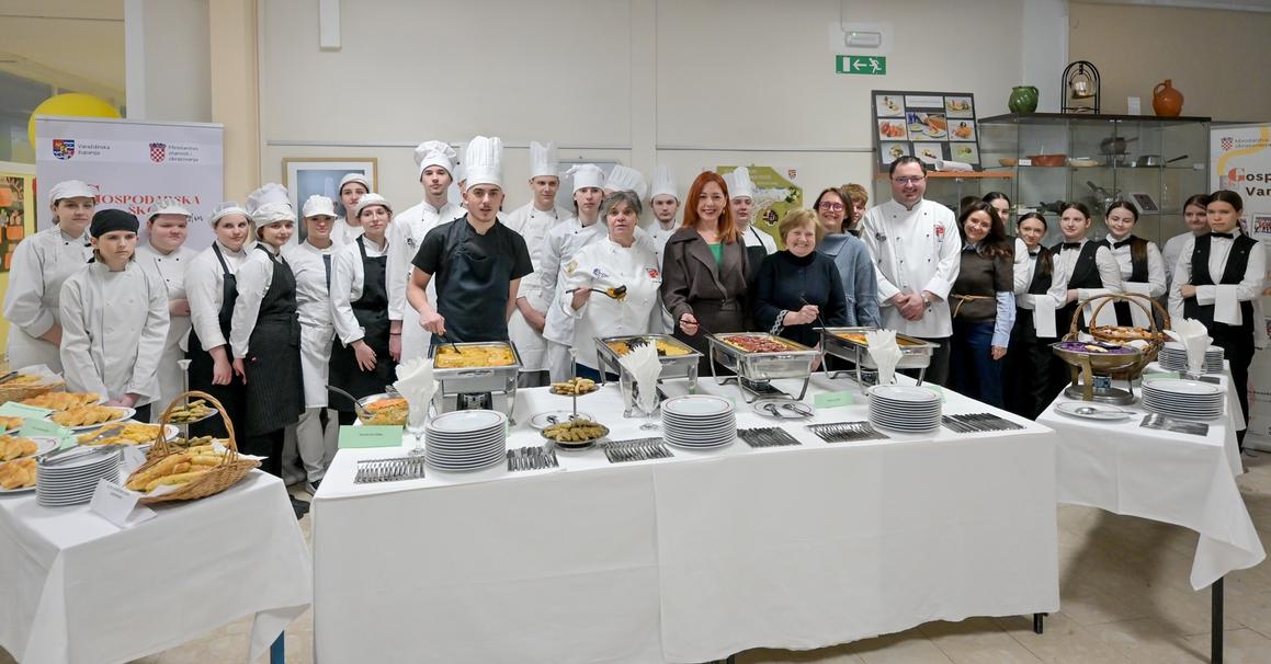 Krpice sa zeljem, štrukle ili vege sarma? Ma, bez zelja nema veselja