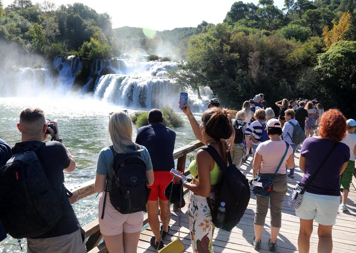 Prije 180 godina u Šibenik je uplovio prvi turistički kruzer