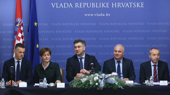 Andrej Plenković s predstavnicima županija, općina i gradova