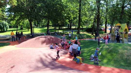 Dječje igralište u gradskom parku u Koprivnici