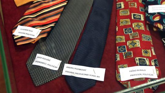 Izložba kravata u Šibeniku