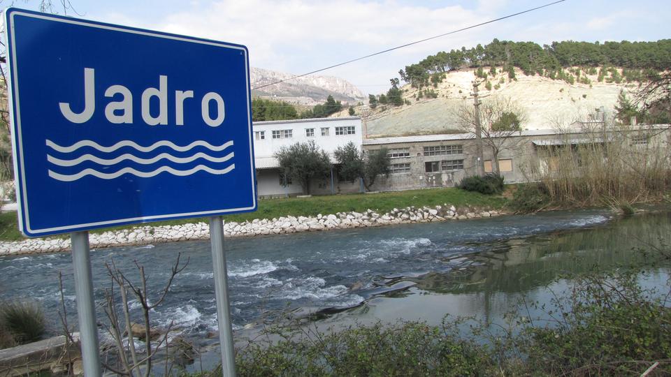 Rijeka Jadro