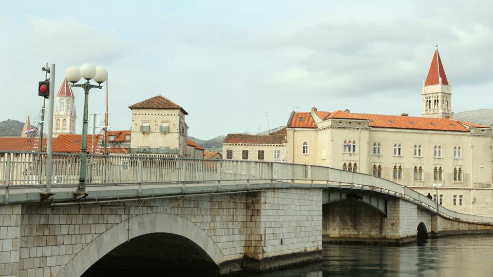 Most u Trogiru