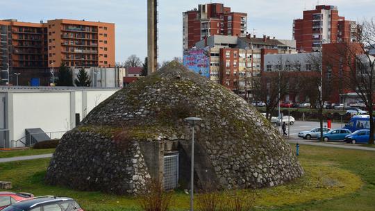 Stari, zapušteni bunker u Slavonskom Brodu