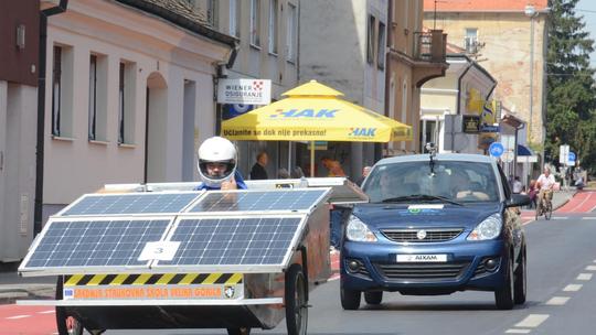 Utrka solarnih automobila