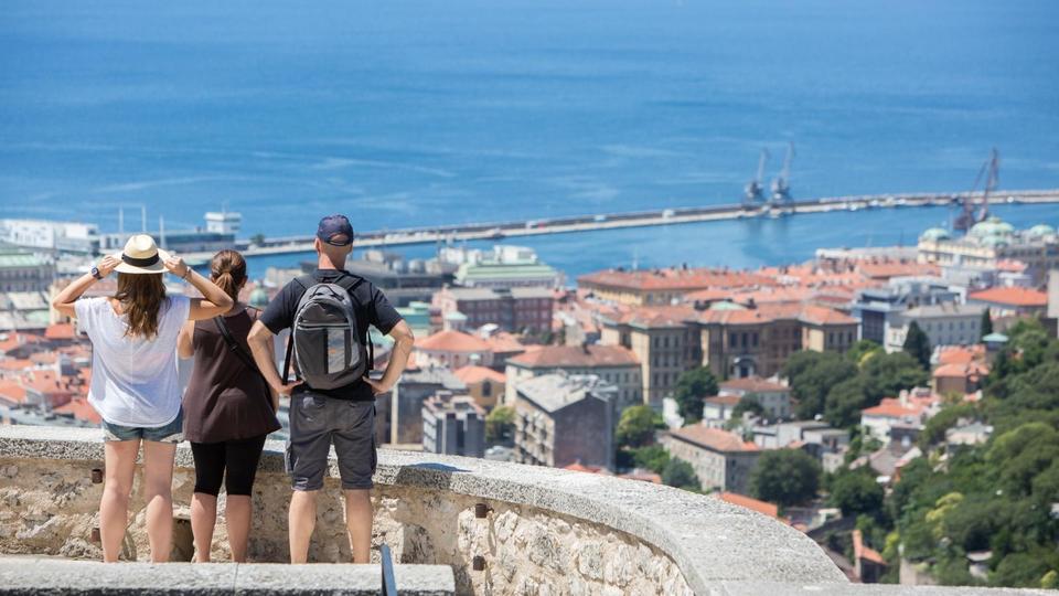 Turisti na Trsatskoj gradini