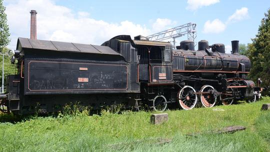 Stara lokomotiva u Sisku