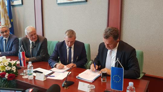 Ugovor o osiguravanju sredstava potpisan je u Vinkovcima
