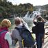 Još uvijek veliki broj turista uživa u bojama jeseni NP Krka