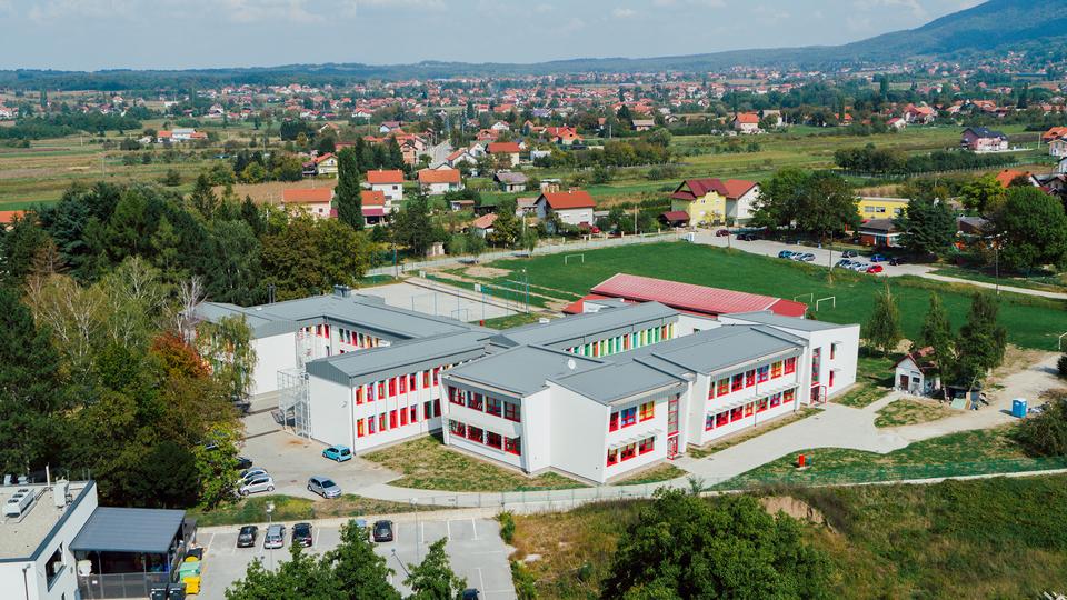 Svečano je otvorena obnovljena škola u Bistri