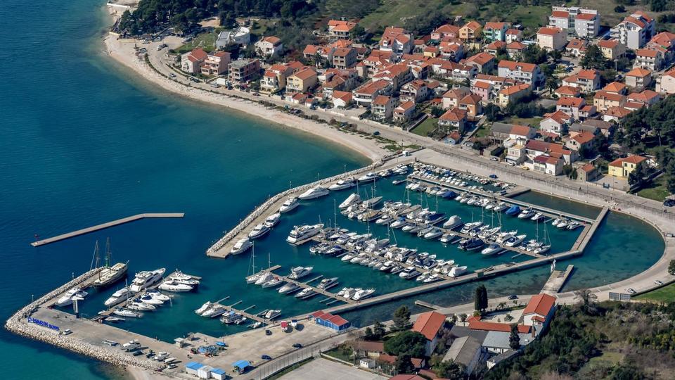 Zadarski hoteli i plaže iz zraka