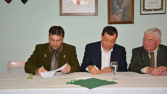 Župan Damir Bajs potpisao je ugovore s Lovačkim savezom BBŽ-a i 43 lovačke udruge