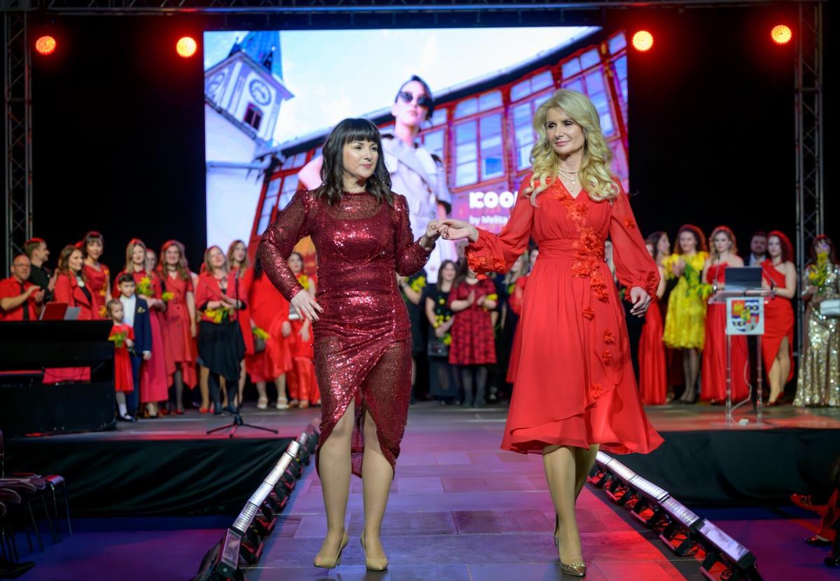 Crvene haljine nosile su i liječnice i organizatorice doc. prim. dr. sc. Spomenka Kiđemet-Piskač i Ivana Risek, dr. med.