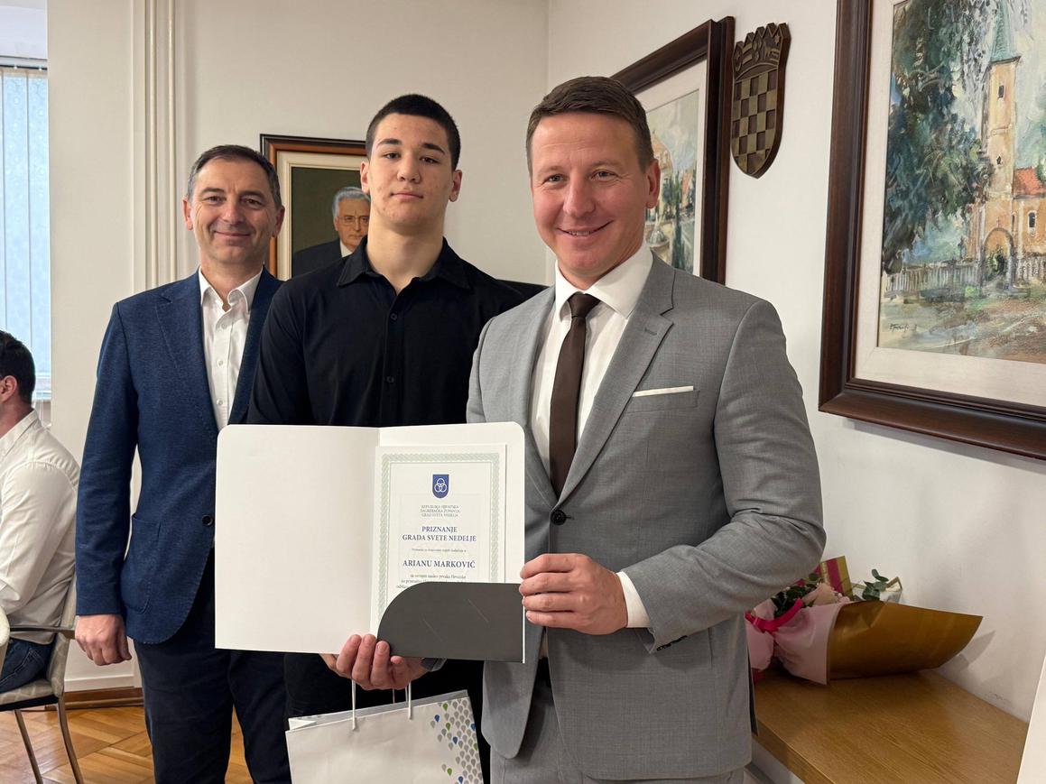 Zurovec: Mladi koji postižuimpresivne uspjehe najboljisu ambasadori našeg grada