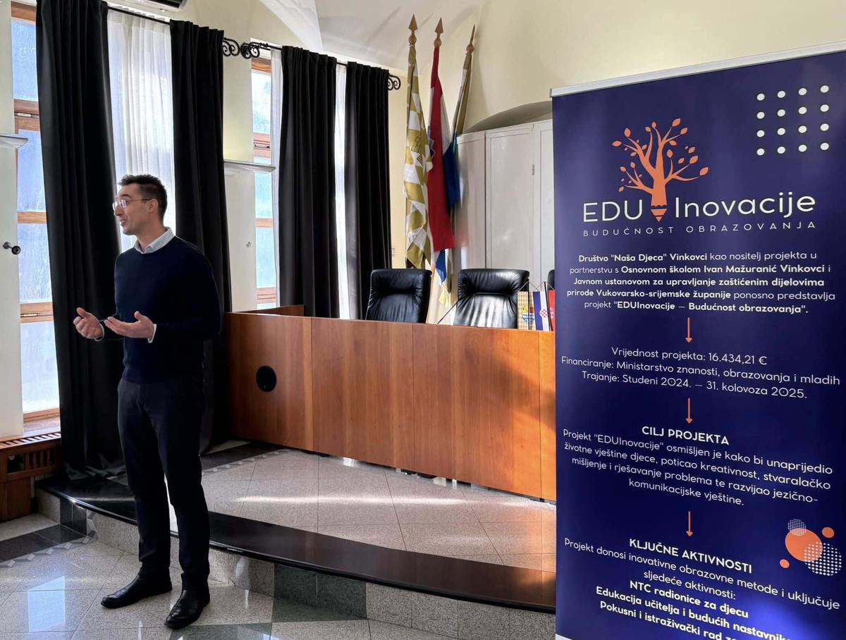 Josip Romić na početnoj konferenciji projekta "EDUInovacije – Budućnost obrazovanja"