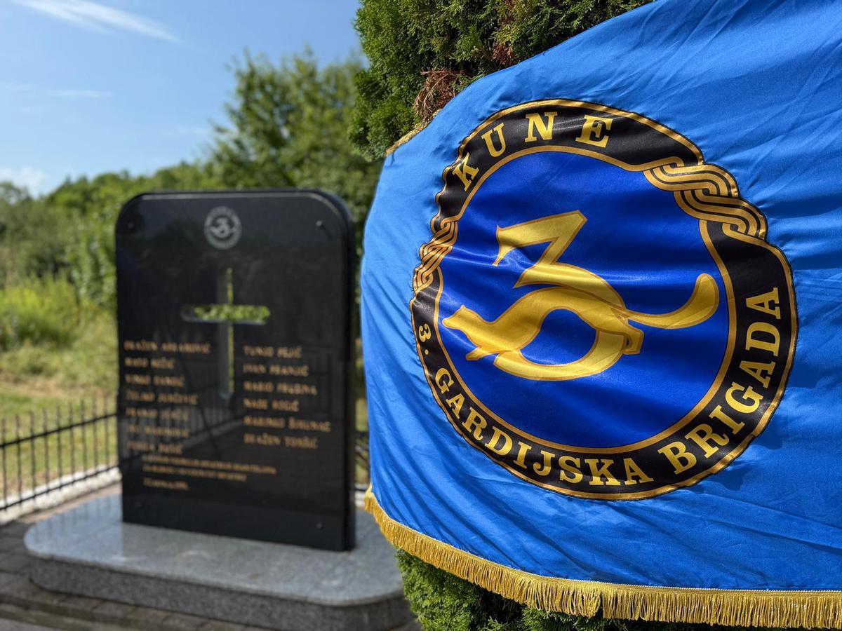 Od 80 branitelja koji su krenuli u akciju, 13 ih je poginulo te je bilo ranjeno još 40 branitelja. Tim povodom na mjestu pogibije okupili su se članovi obitelji poginulih