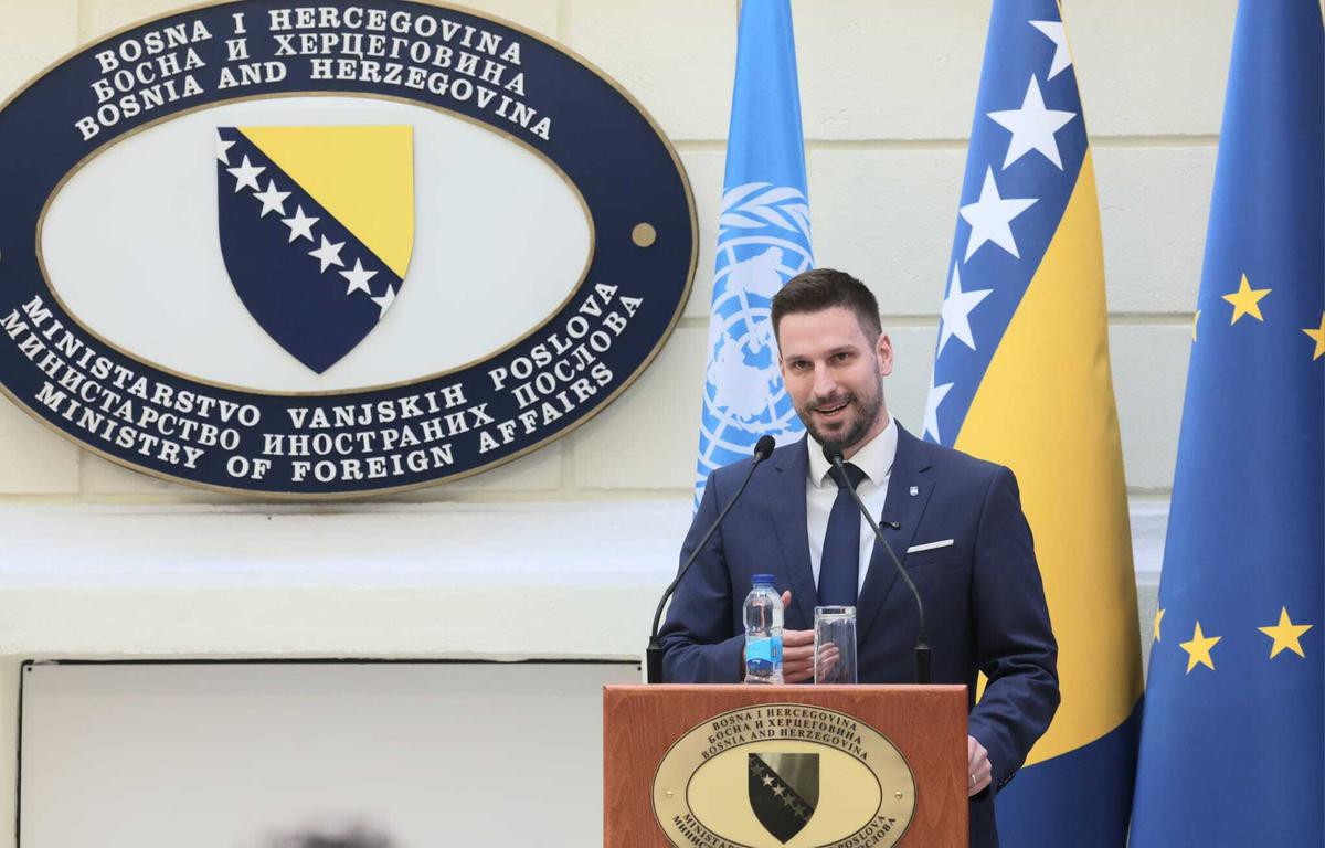 storyeditor/2025-10-26/Radic_1.jpg VAŽNO je koristiti fondove EU, u protekle četiri godine u Osijeku je realizirano 150 projekata ukupne vrijednosti oko 300 milijuna eura, istaknuo je gradonačelnik Radić